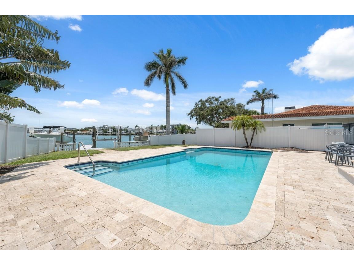 900 79th Street S Saint Petersburg FL 33707 TB8420103 image4