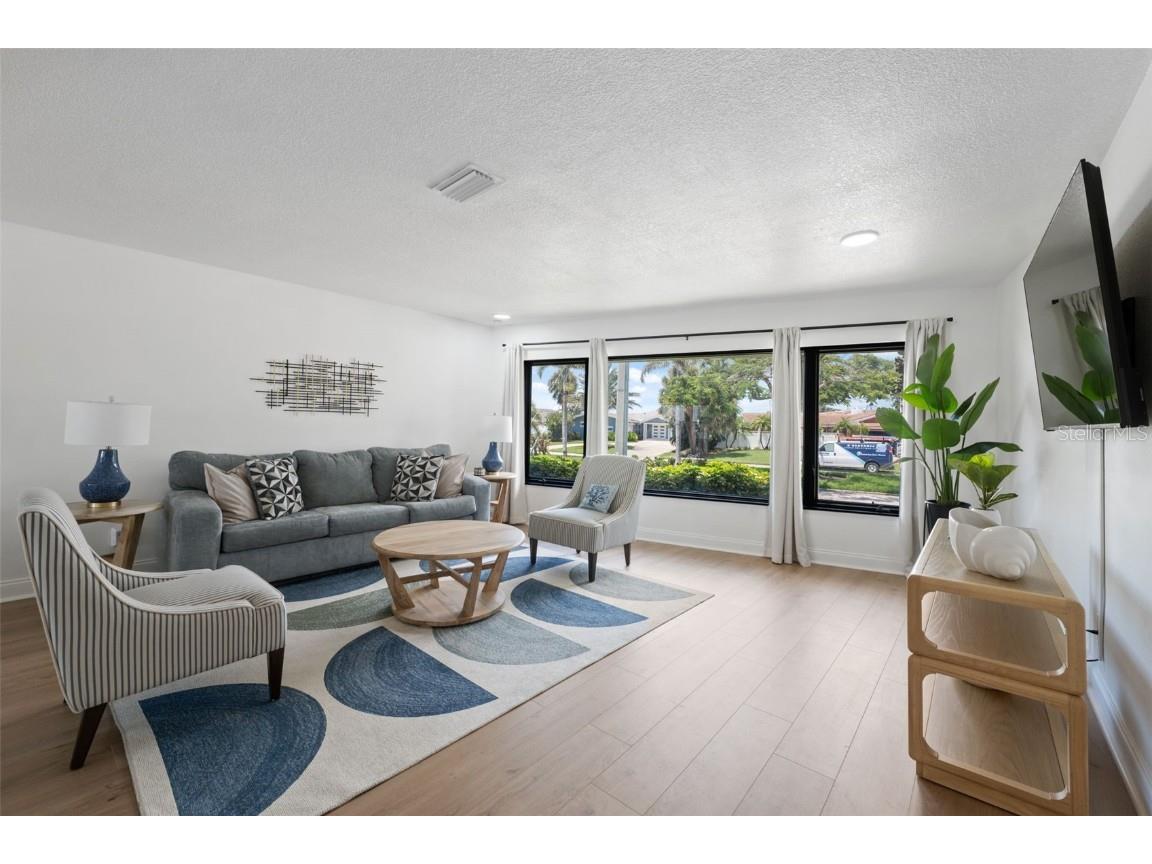 900 79th Street S Saint Petersburg FL 33707 TB8420103 image47