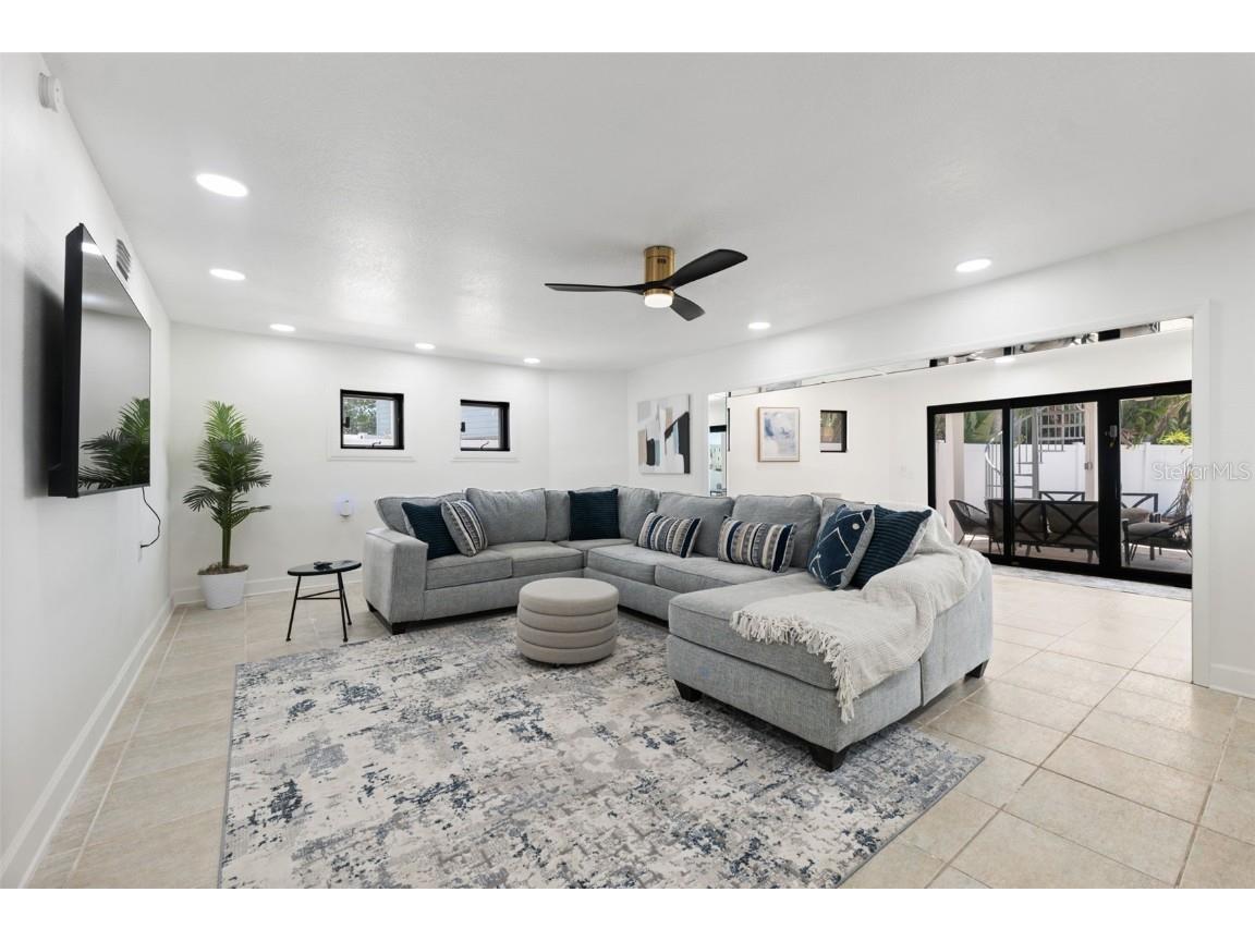 900 79th Street S Saint Petersburg FL 33707 TB8420103 image52