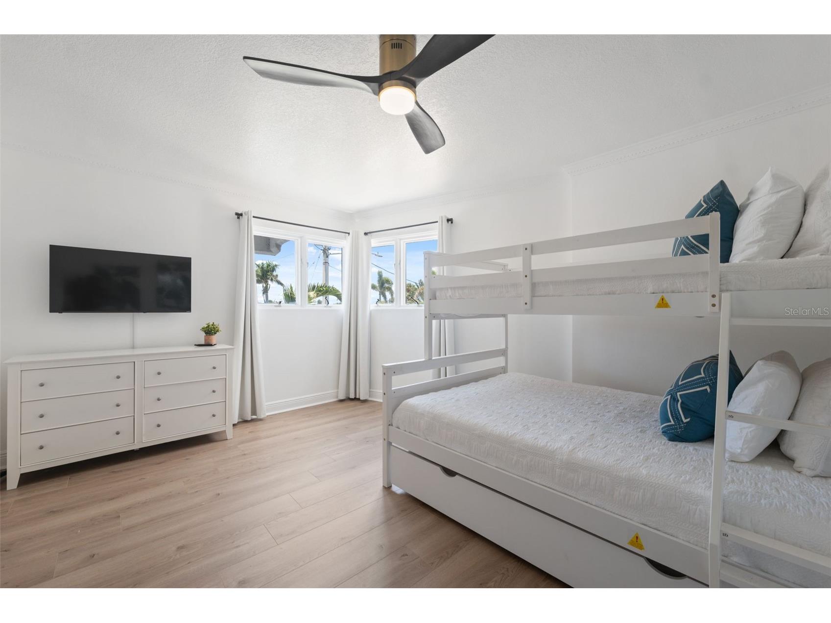 900 79th Street S Saint Petersburg FL 33707 TB8495517 image45
