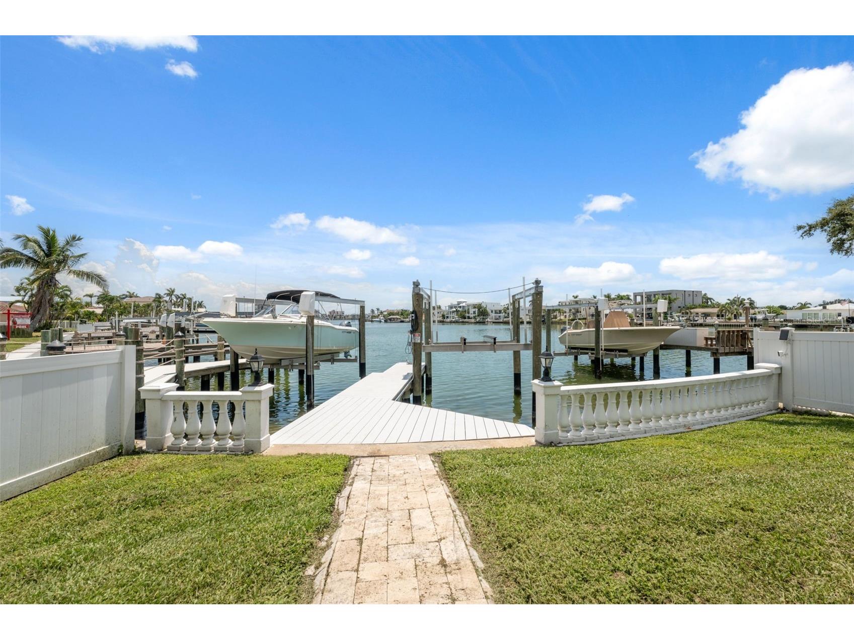 900 79th Street S Saint Petersburg FL 33707 TB8495517 image60