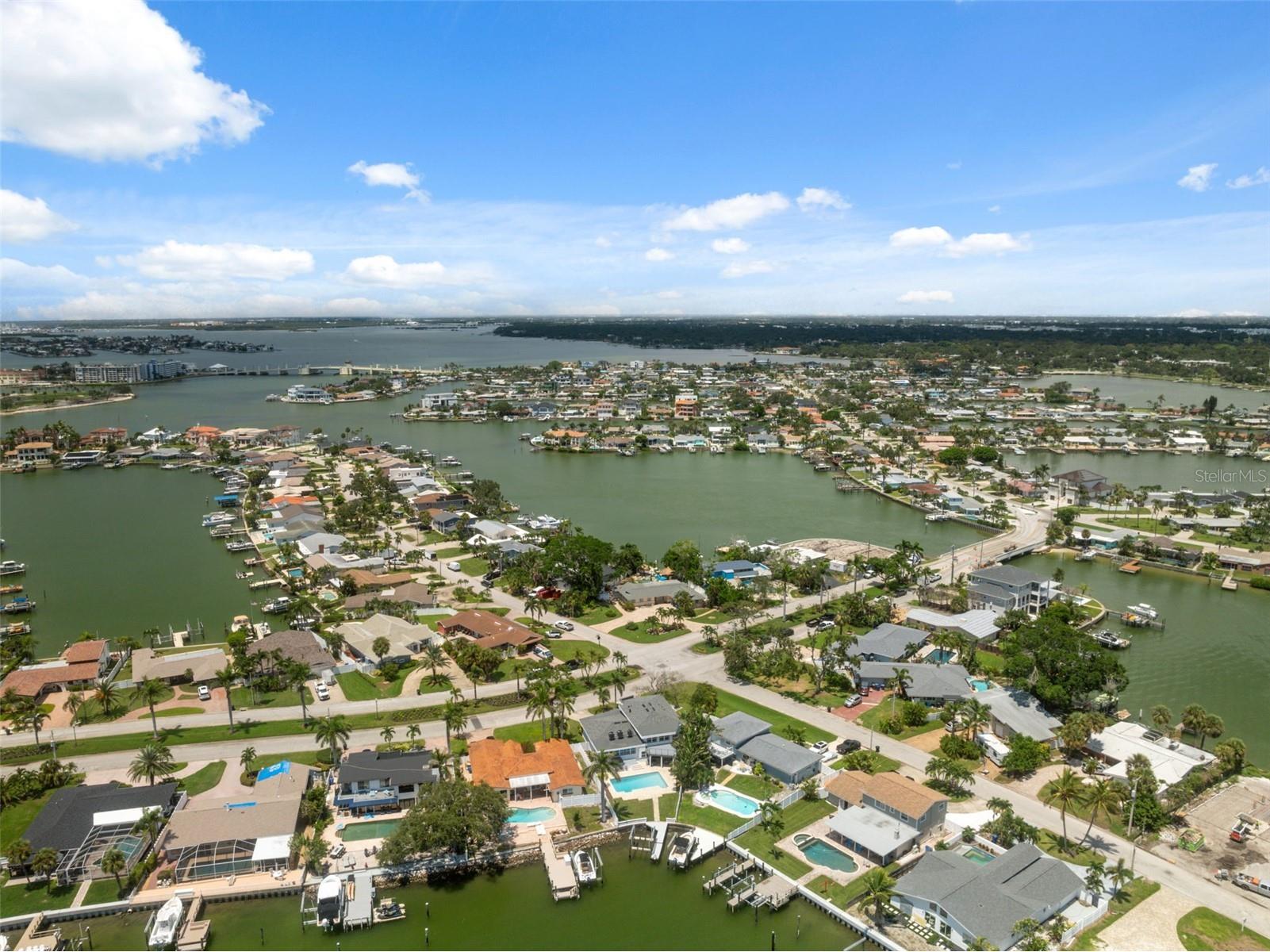900 79th Street S Saint Petersburg FL 33707 TB8495517 image65