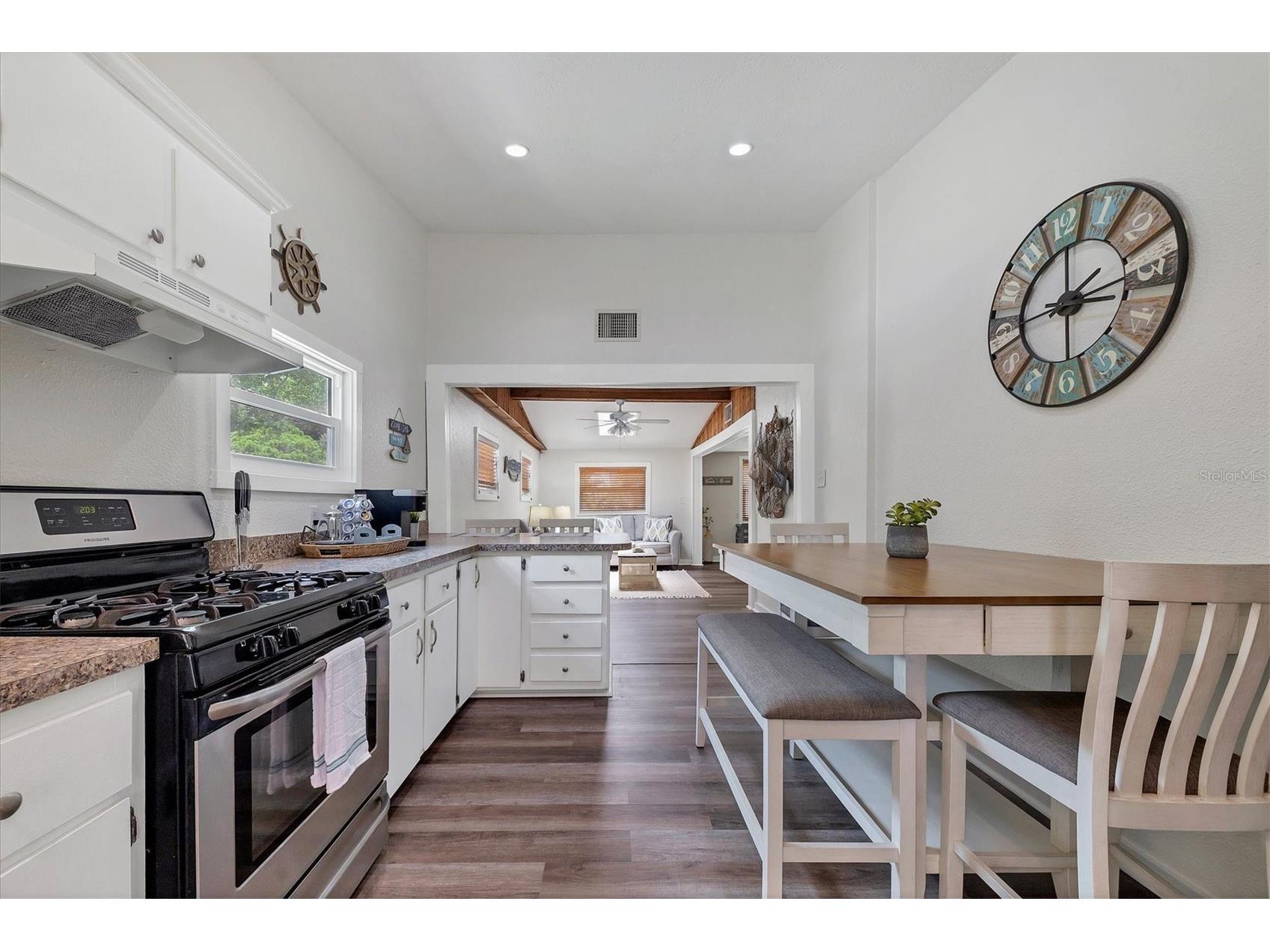 900 Beverly Avenue Largo FL 33770 TB8524897 image9
