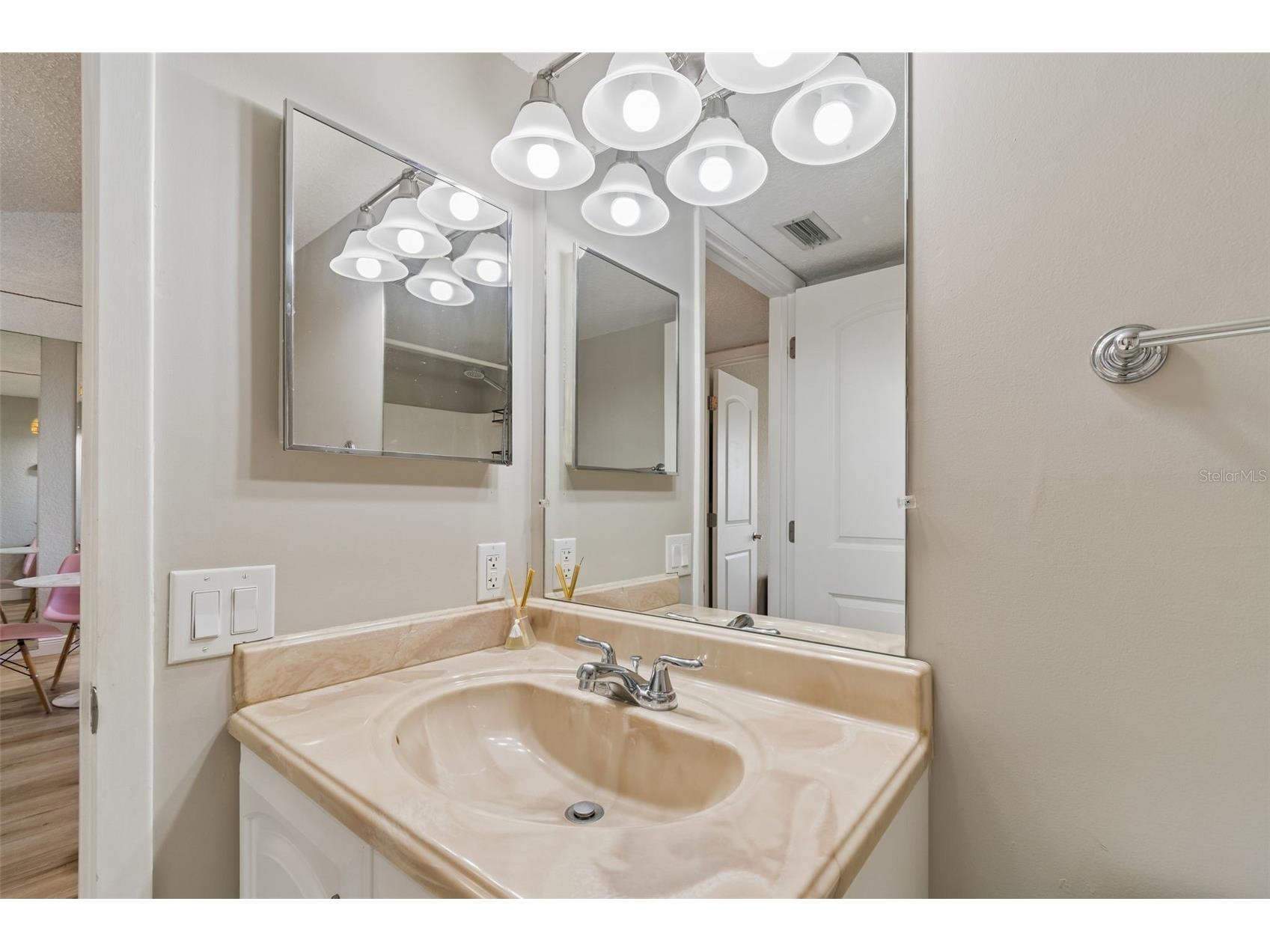 900 Cove Cay Drive #5F Clearwater FL 33760 - TAMPA BAY TB8489020 image38