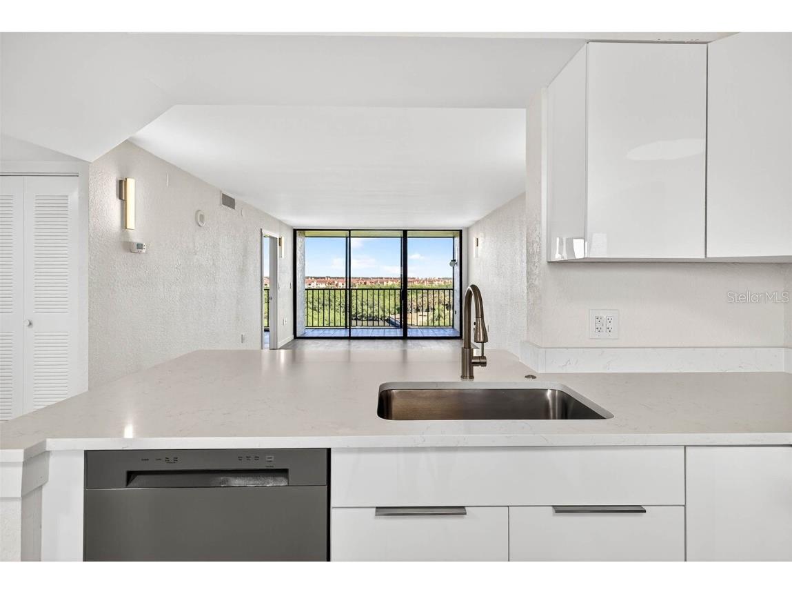 900 Cove Cay Drive #6E Clearwater FL 33760 TB8441889 image34