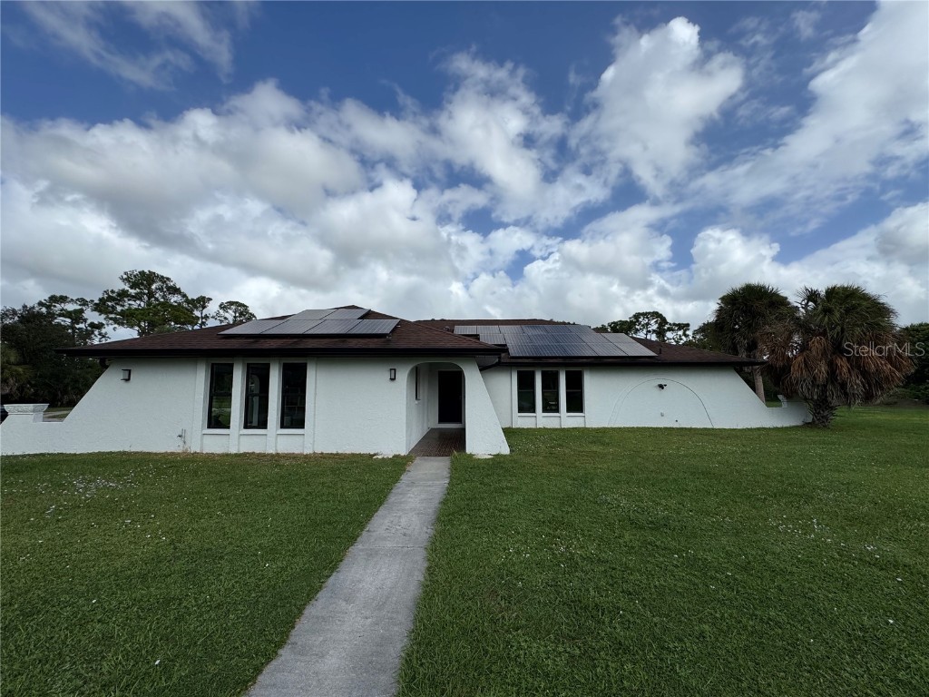 900 Crestwood Road Englewood FL 34223 N6141341 image1