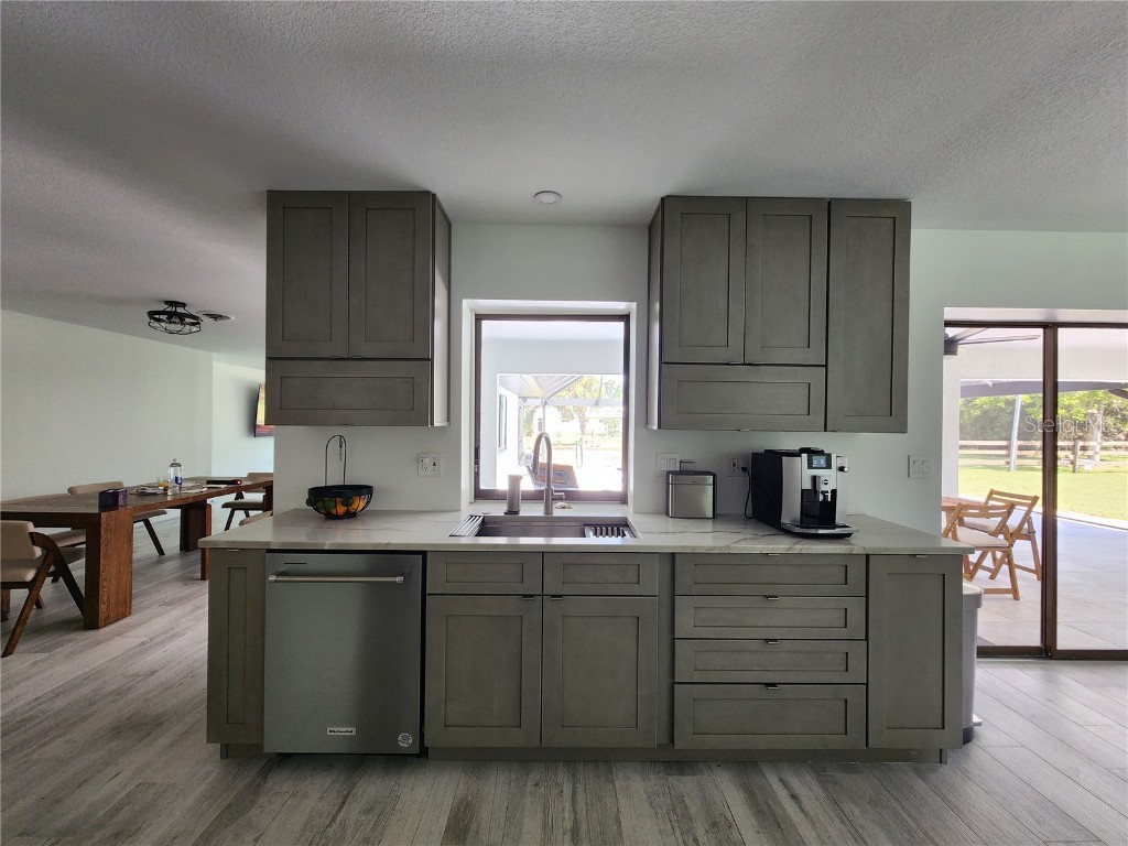 900 Crestwood Road Englewood FL 34223 N6141341 image4