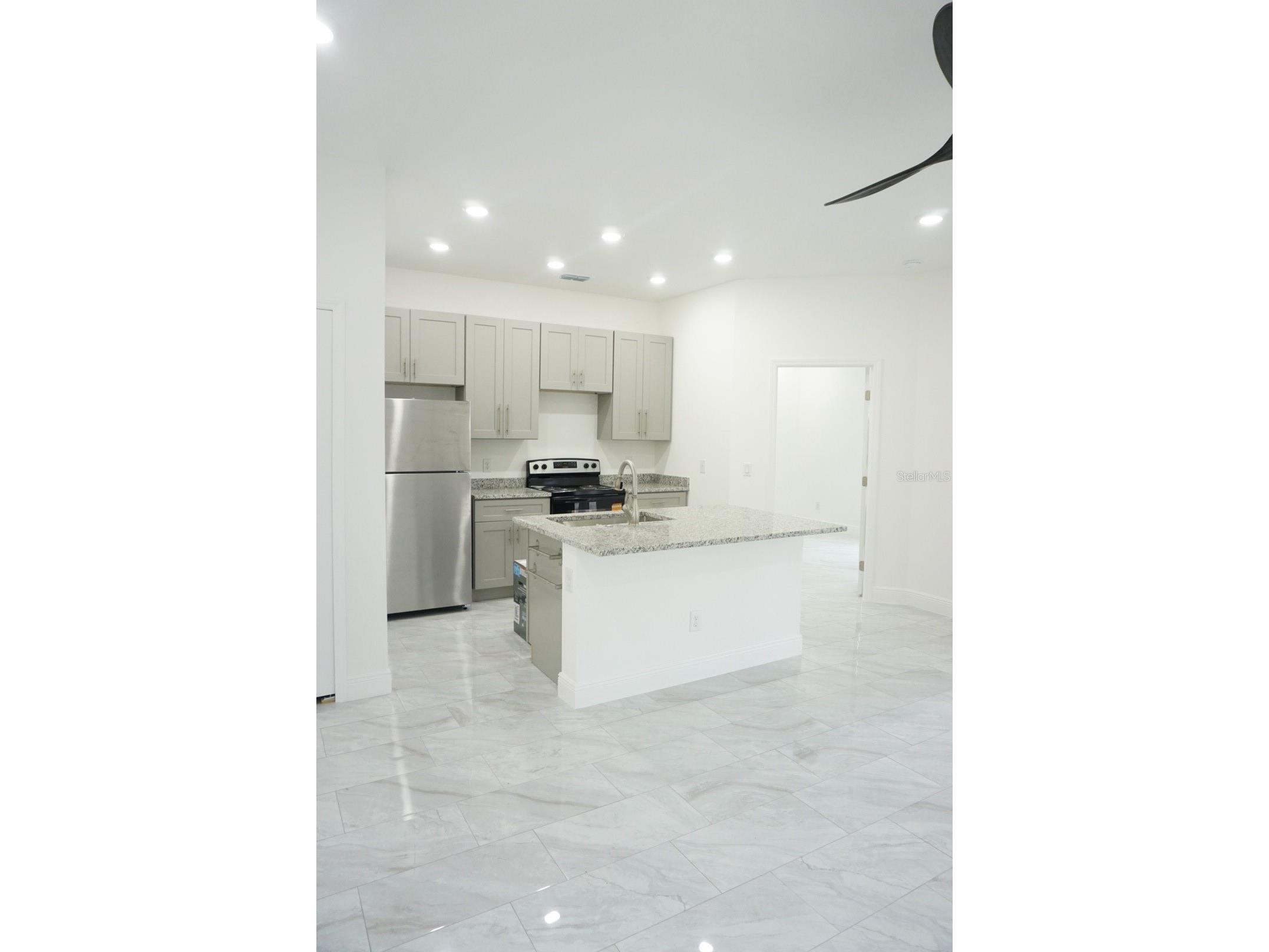 900 E Gottsche Avenue Eustis FL 32726 O6384706 image11