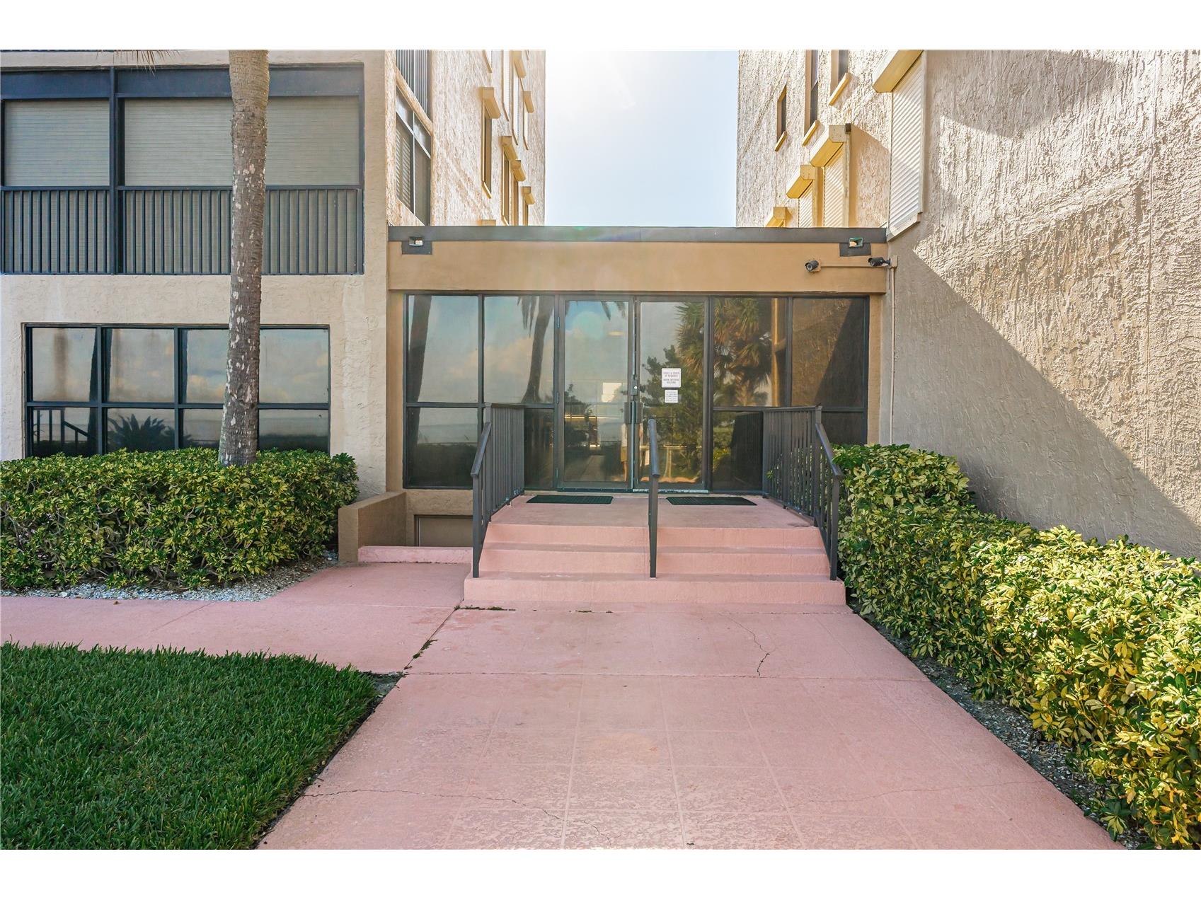 900 Gulf Boulevard #702 Indian Rocks Beach FL 33785 - GULF OF MEXICO TB8493729 image40