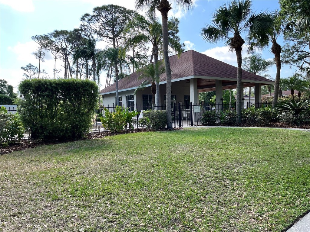 900 La Costa Circle #4 Sarasota FL 34237 A4647706 image29