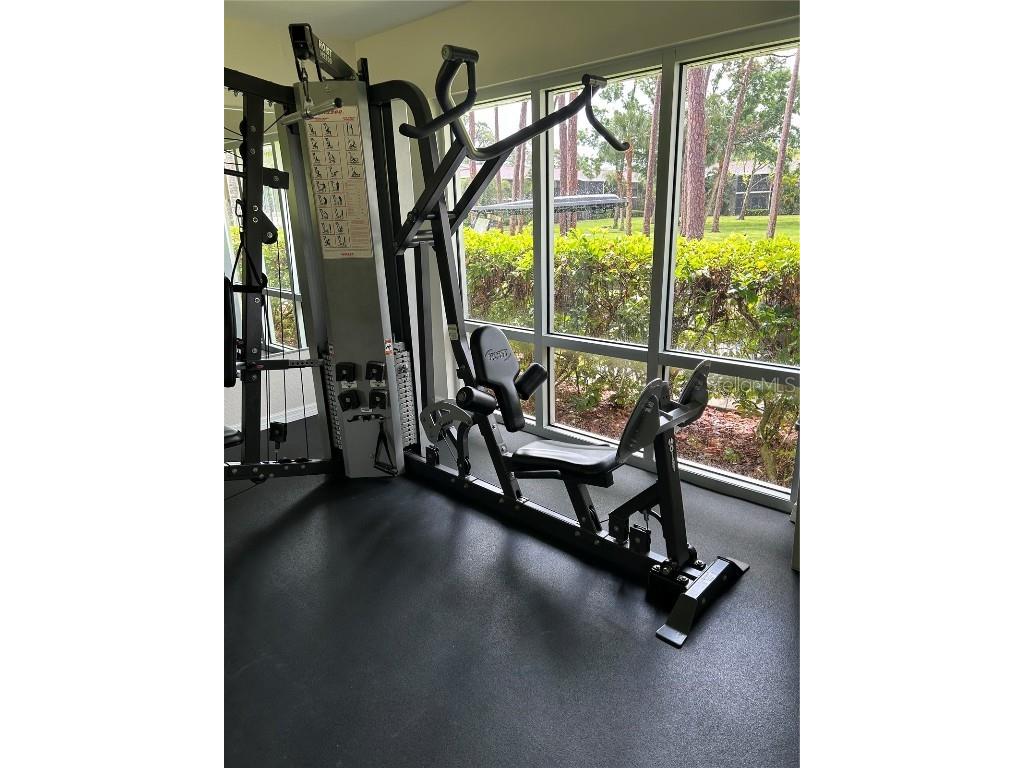 900 La Costa Circle #4 Sarasota FL 34237 A4647706 image35