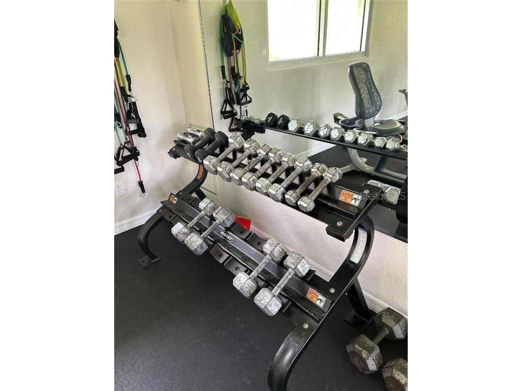 900 La Costa Circle #4 Sarasota FL 34237 A4647706 image38