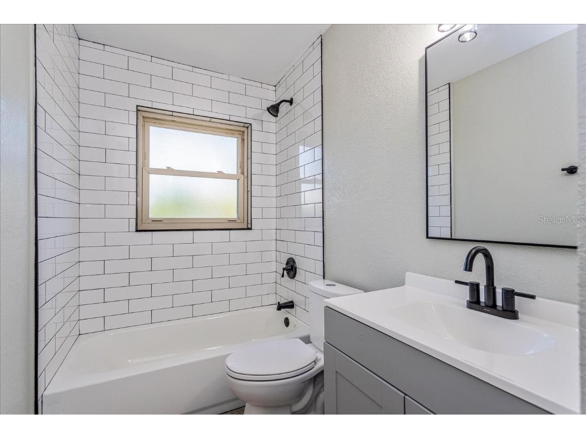 900 N Carpenter Road Titusville FL 32796 O6277667 image1