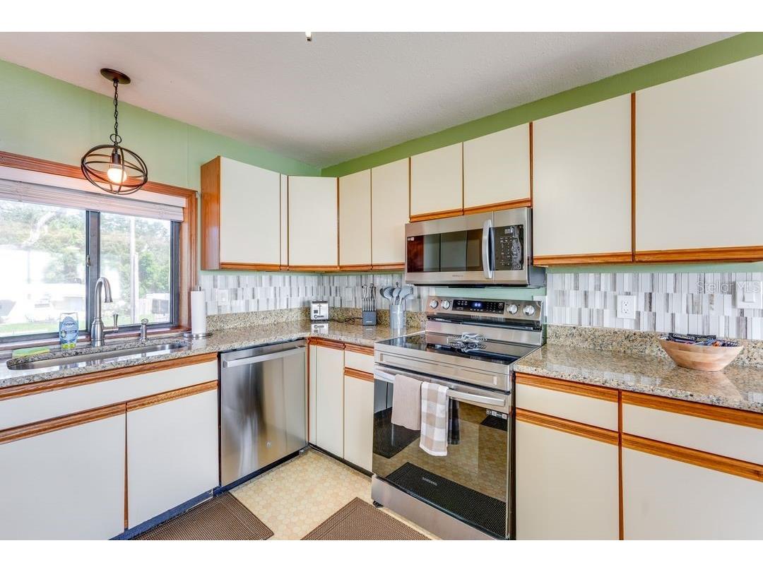 900 N Harbor Terrace Tavares FL 32778 - LAKE DORA O6333934 image33