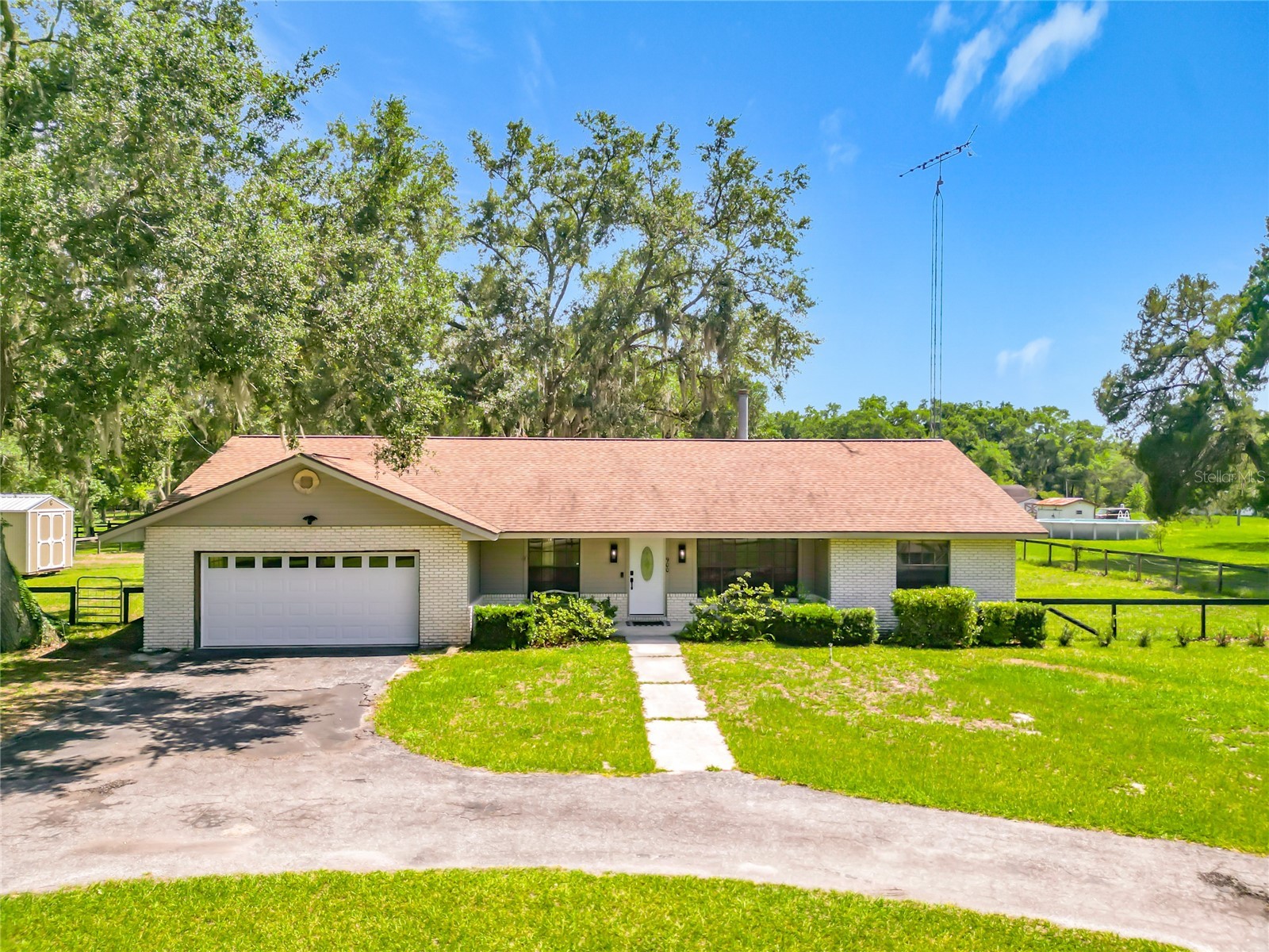 900 NE 165th Street Citra FL 32113 O6413287 image2