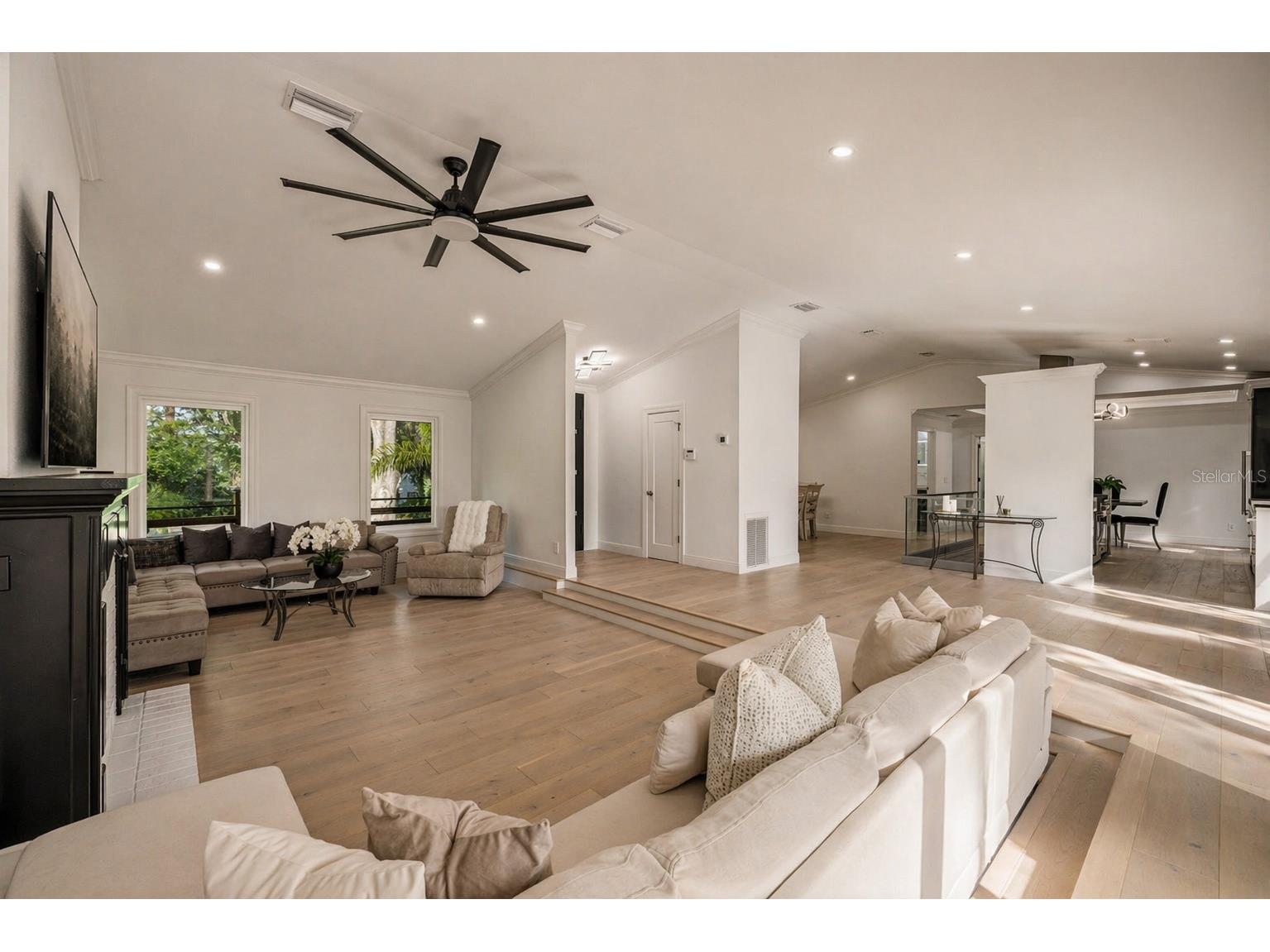 900 Oak Hollow Place Brandon FL 33510 TB8497365 image5