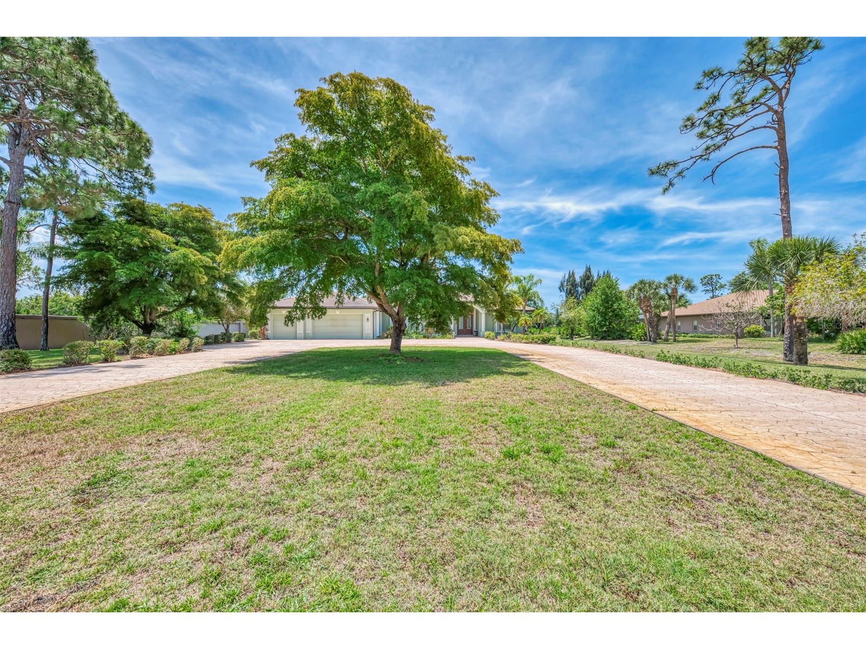 900 Park Place Drive Englewood FL 34223 D6147565 image57