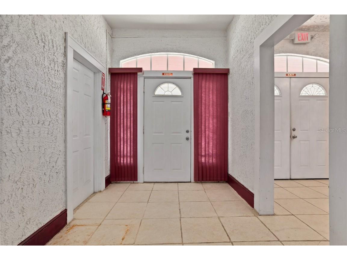 900 S Locust Avenue Sanford FL 32771 O6365065 image5