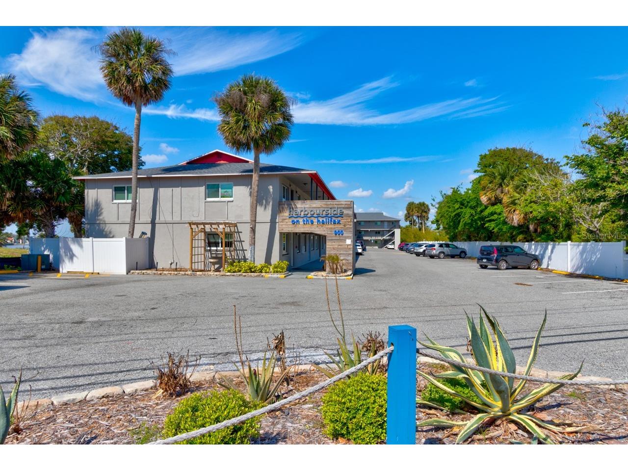 900 S Peninsula Drive #108 Daytona Beach FL 32118 - INTERCOASTAL WATERWAY V4948527 image1