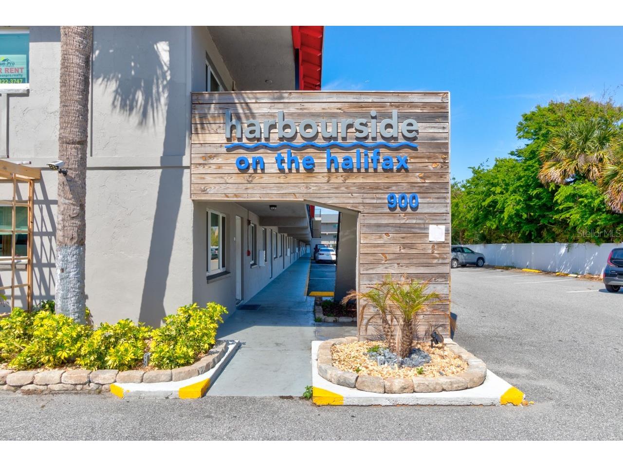 900 S Peninsula Drive #108 Daytona Beach FL 32118 - INTERCOASTAL WATERWAY V4948527 image2