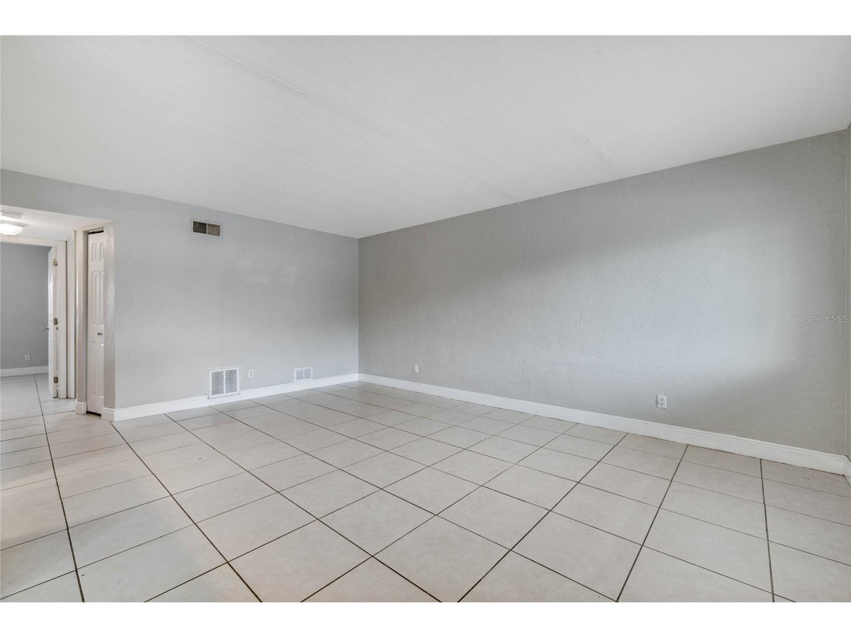 900 S Peninsula Drive #207 Daytona Beach FL 32118 O6354789 image4