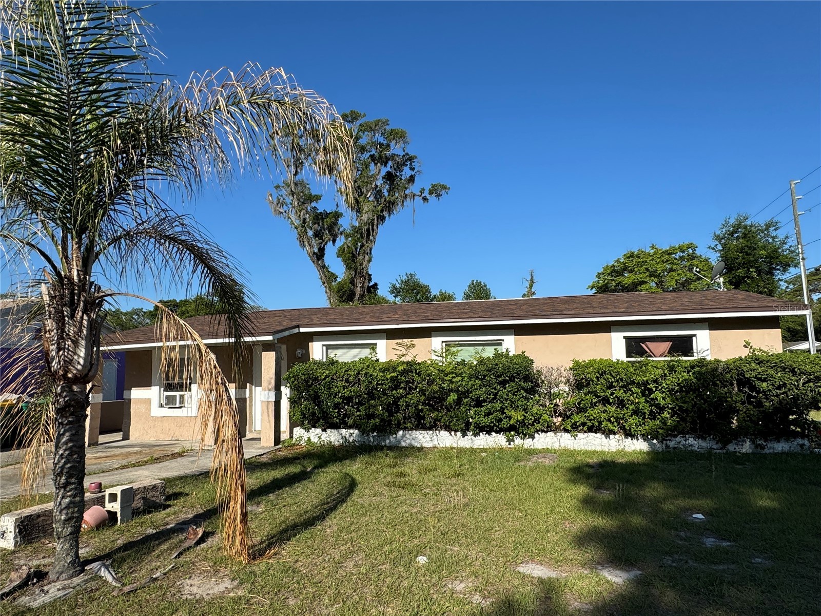900 Sherwood Drive Deland FL 32720 V4948876 image2