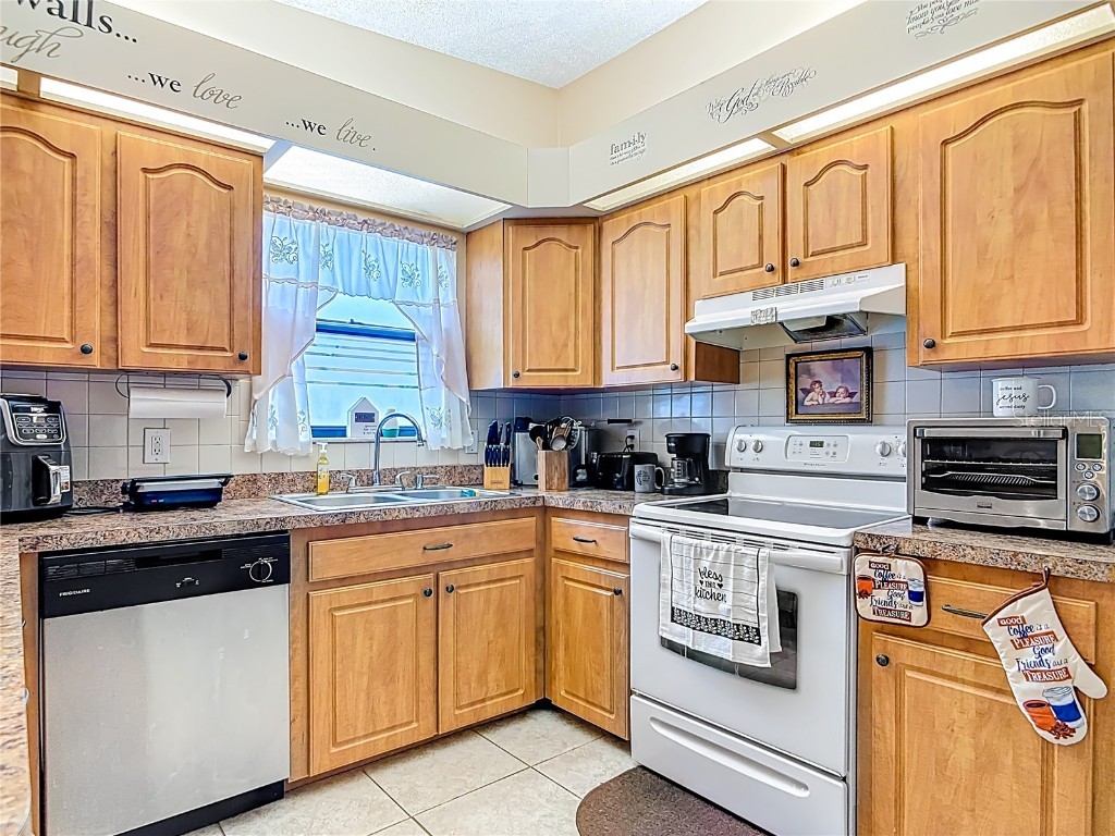 900 Yellowbird Avenue Deltona FL 32725 O6367141 image17