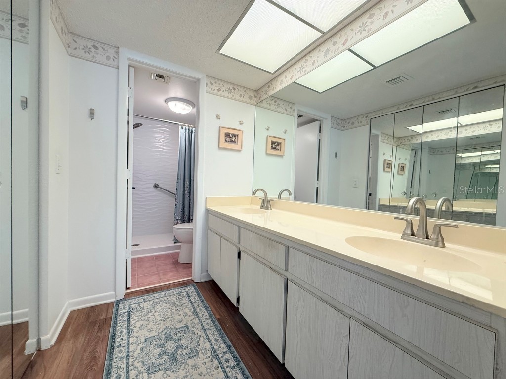 9000 Commodore Drive #302 Seminole FL 33776 W7872611 image14