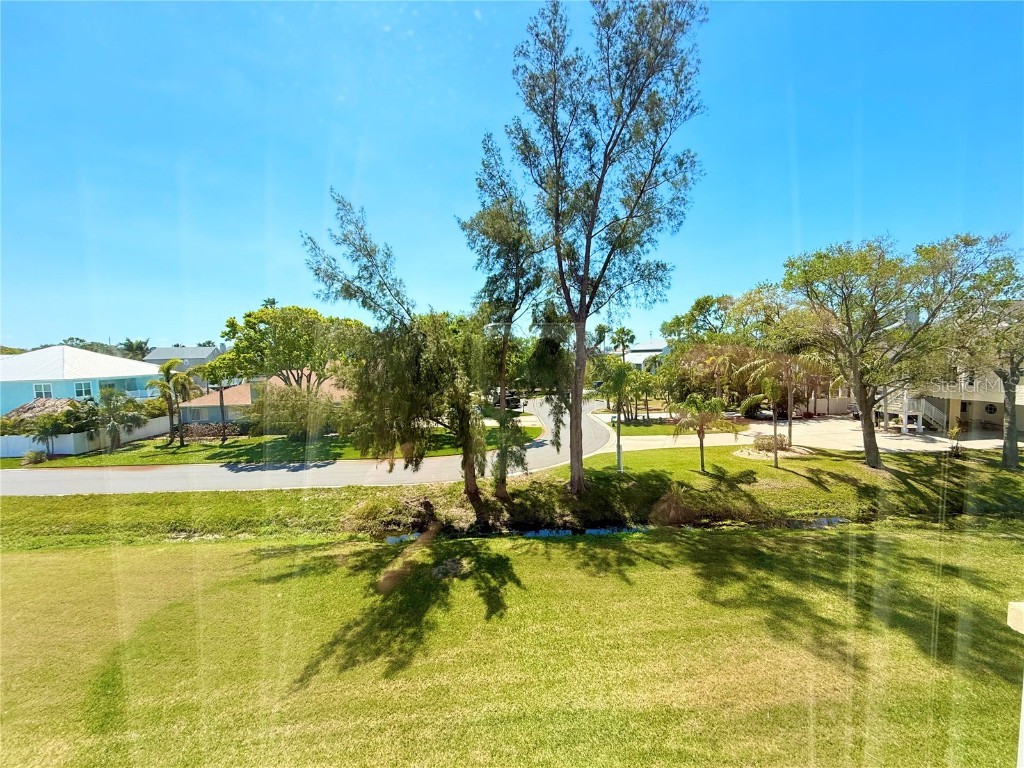 9000 Commodore Drive #302 Seminole FL 33776 W7872611 image20
