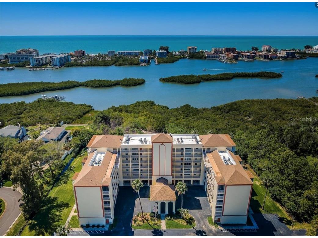 9000 Commodore Drive #302 Seminole FL 33776 W7872611 image4