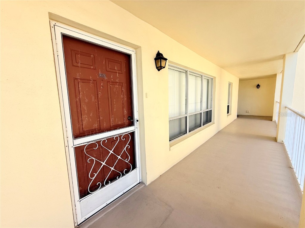 9000 Commodore Drive #302 Seminole FL 33776 W7872611 image6