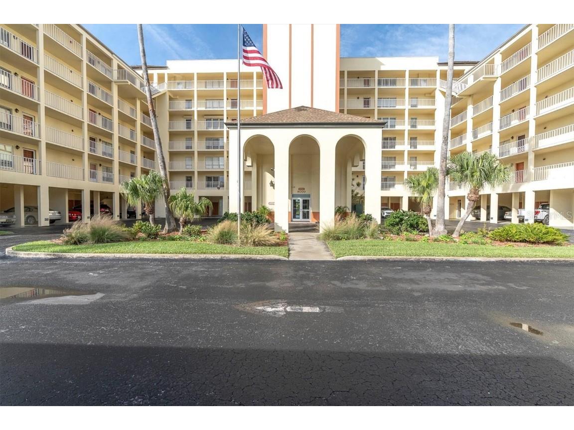 9000 Commodore Drive #401 Seminole FL 33776 TB8320575 image1