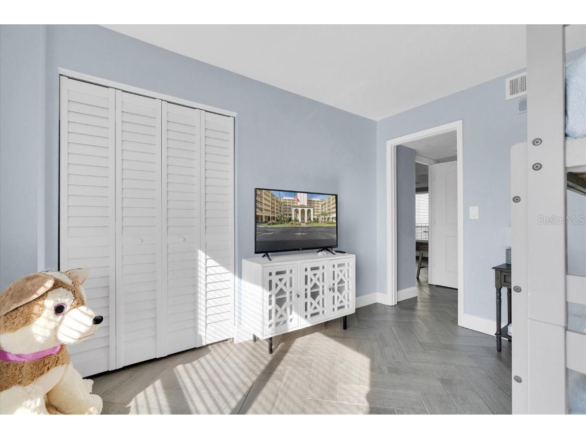 9000 Commodore Drive #401 Seminole FL 33776 TB8320575 image20