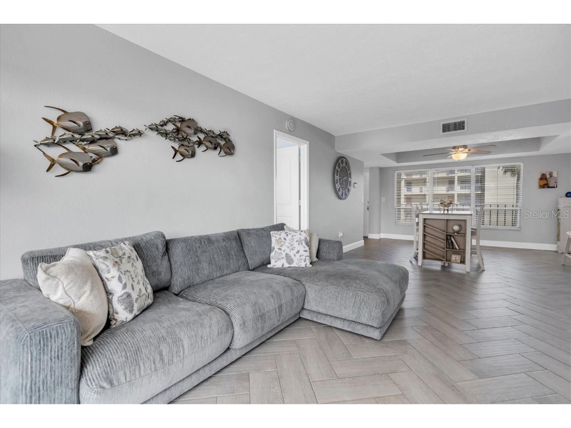 9000 Commodore Drive #401 Seminole FL 33776 TB8320575 image5