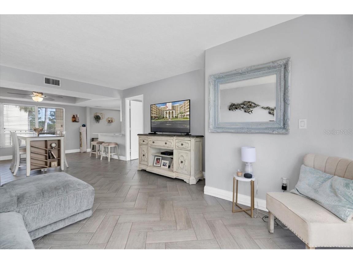 9000 Commodore Drive #401 Seminole FL 33776 TB8320575 image6