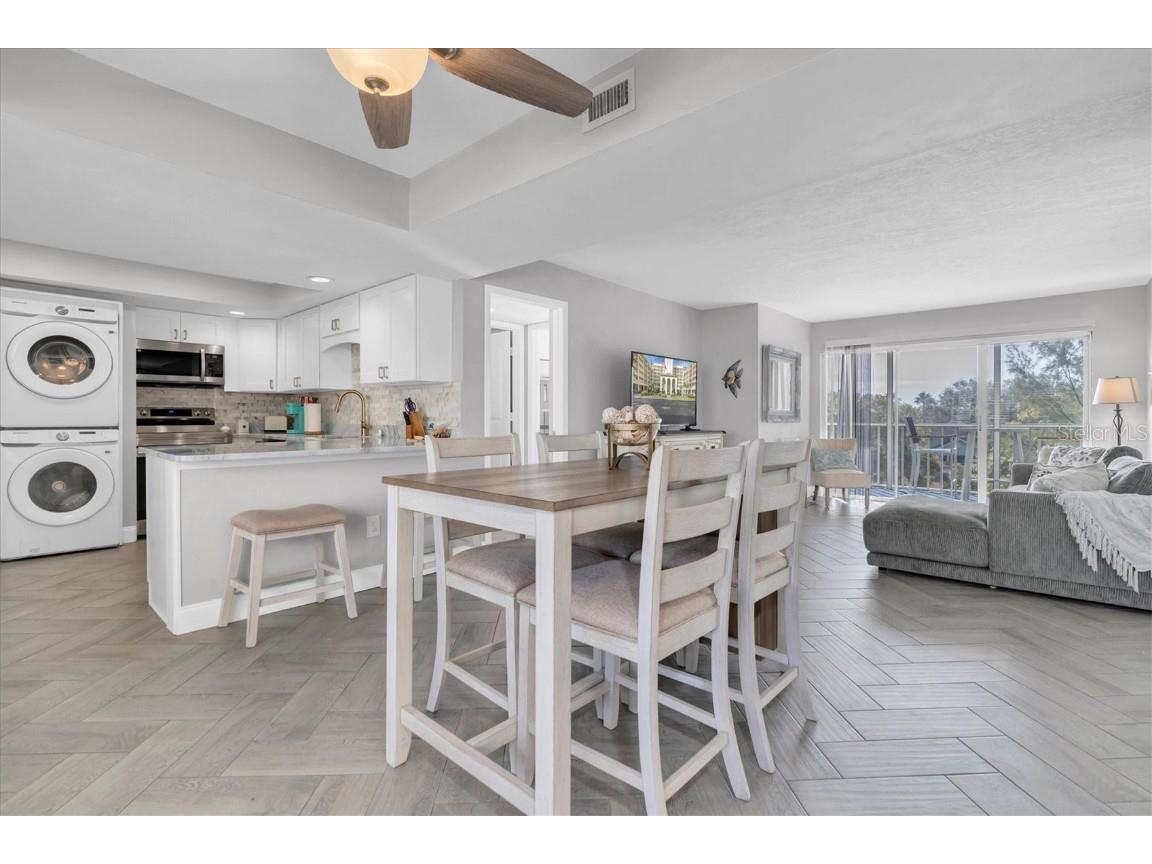 9000 Commodore Drive #401 Seminole FL 33776 TB8320575 image9