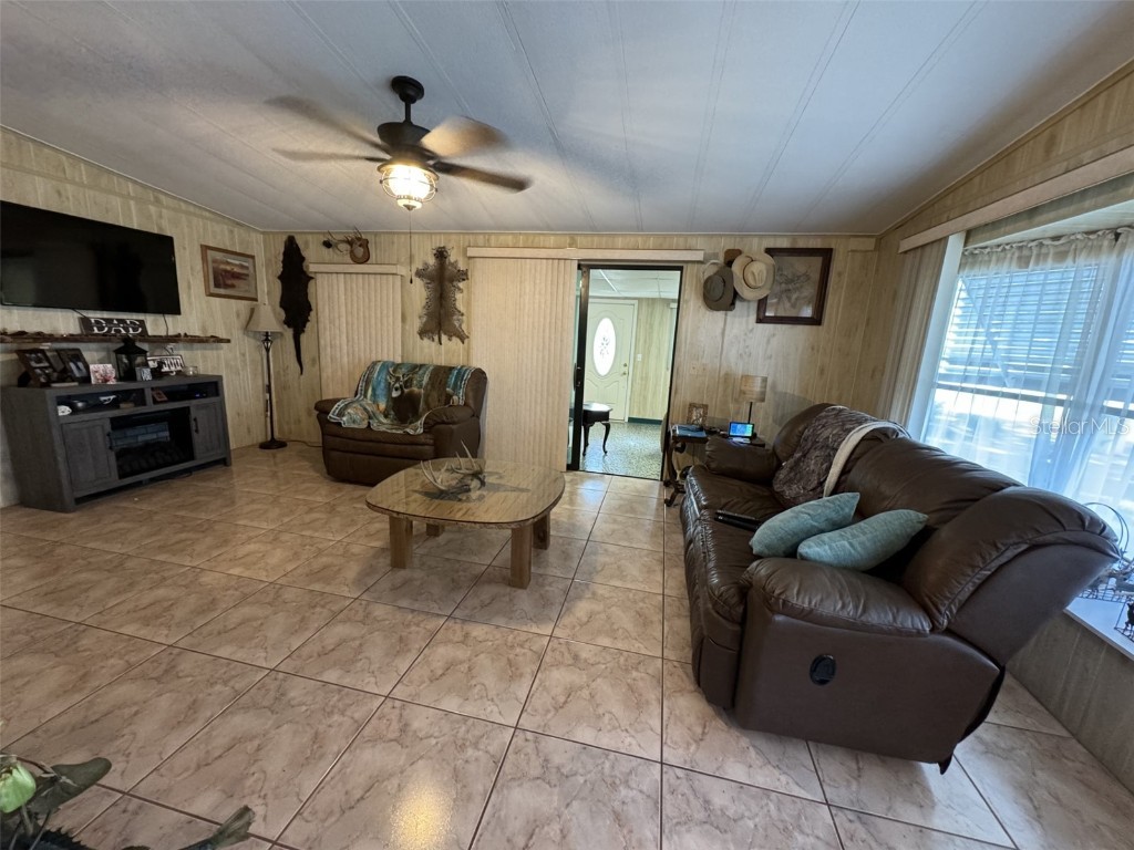 9000 Lake Point Boulevard Lake Wales FL 33898 - LAKE WALK IN WATER P4928210 image10