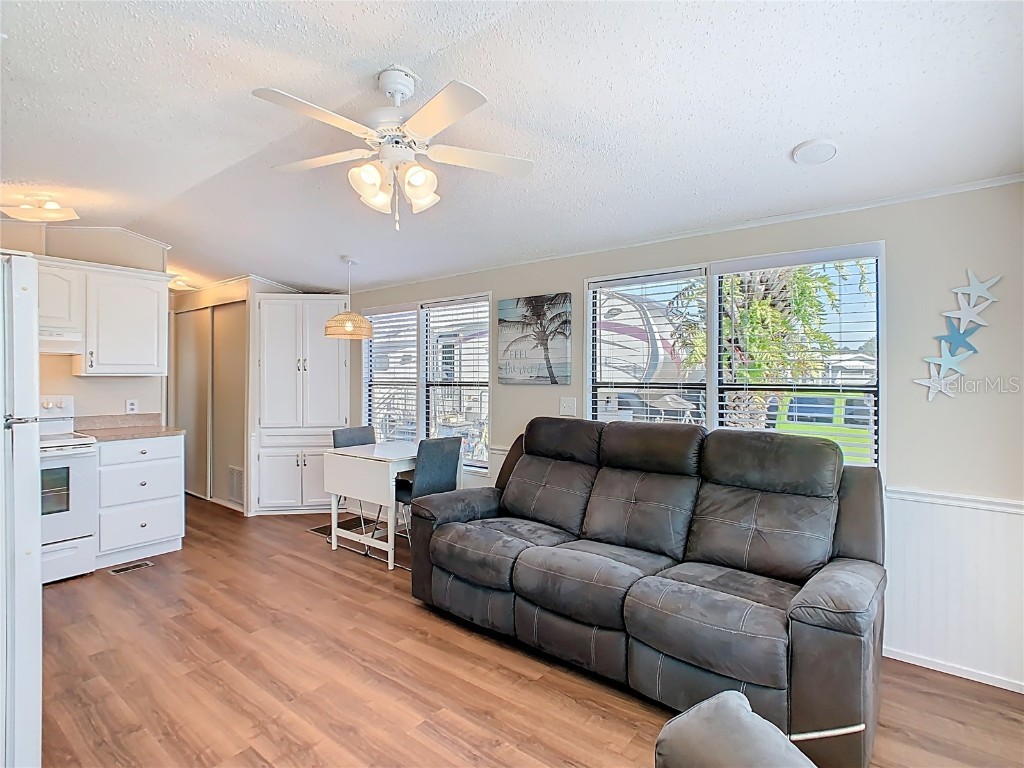 9000 Us Hwy 192 #105 Clermont FL 34714 - LAKE DAVENPORT S5139029 image4