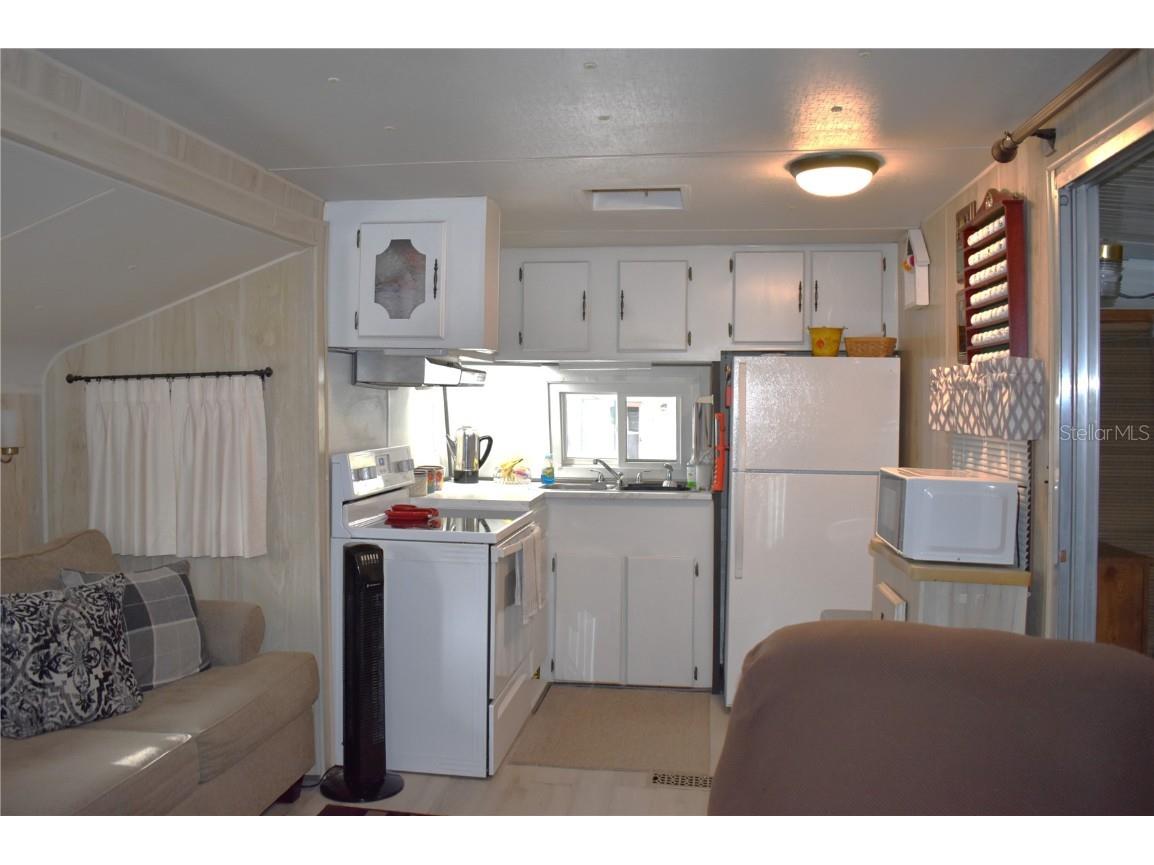 9000 Us Hwy 192 #52 Clermont FL 34714 - LAKE DAVENPORT S5134936 image8