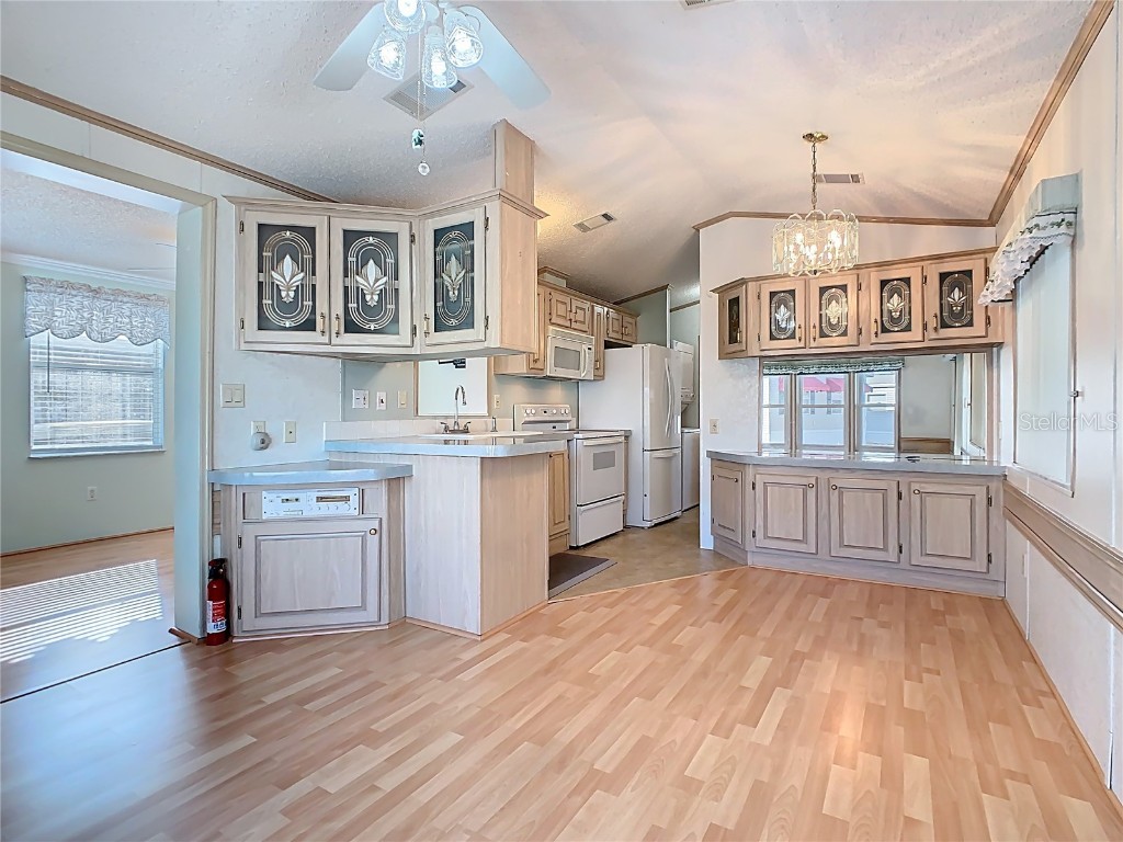 9000 Us Hwy 192 #733 Clermont FL 34714 - LAKE DAVENPORT S5131424 image5