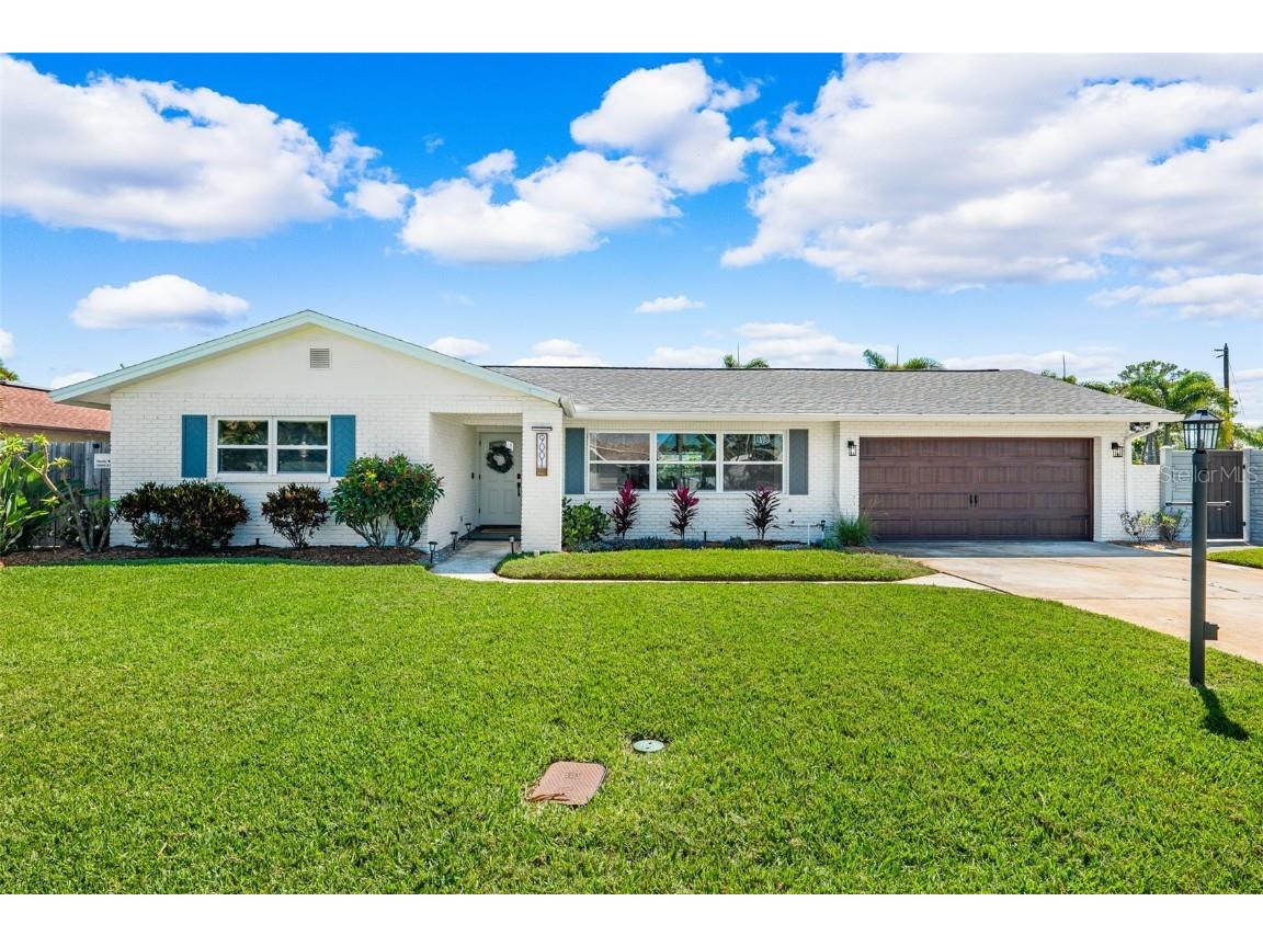 9001 128th Way Seminole FL 33776 U8240181 image1