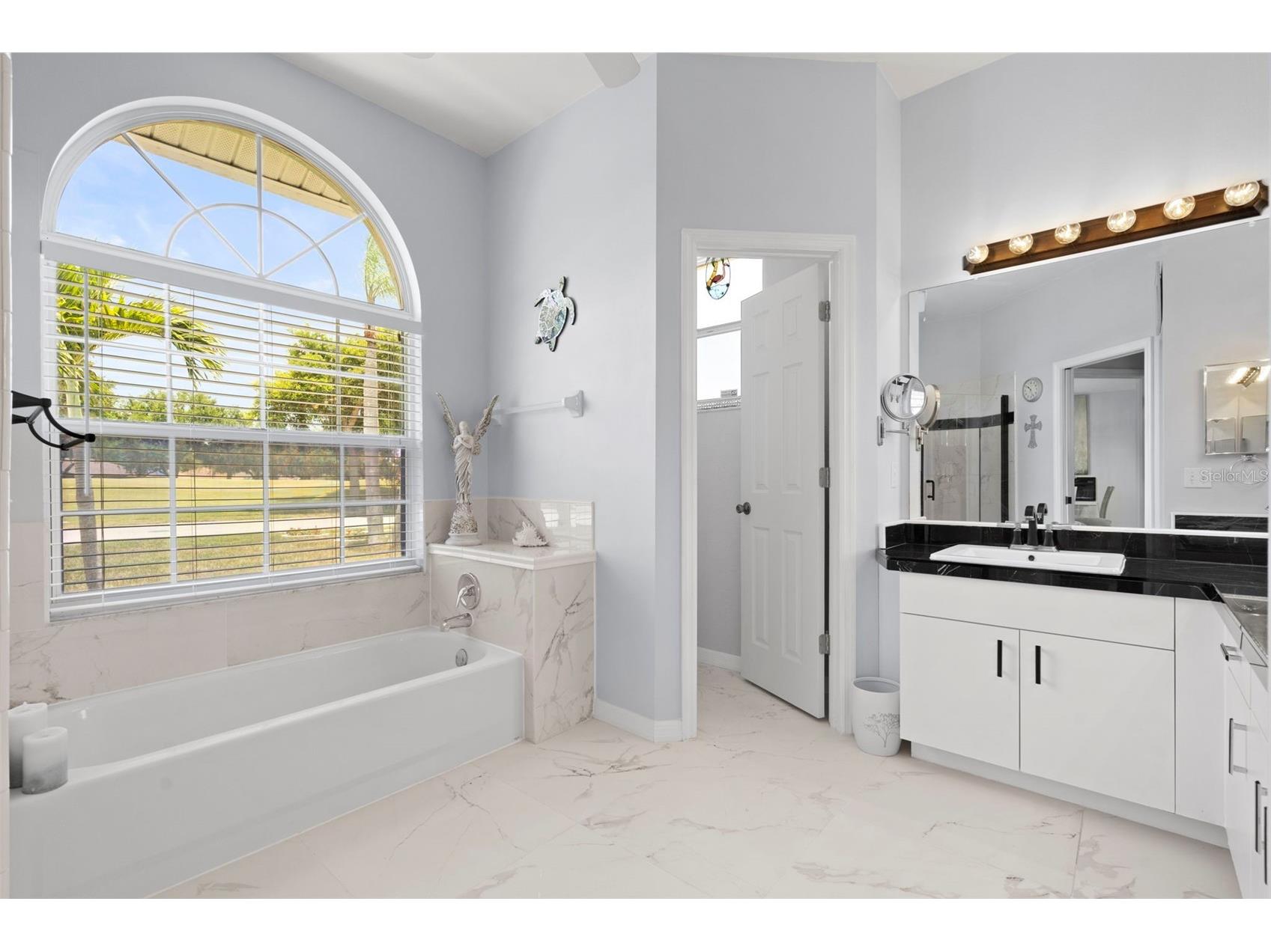 9001 69th Avenue E Palmetto FL 34221 A4696014 image12