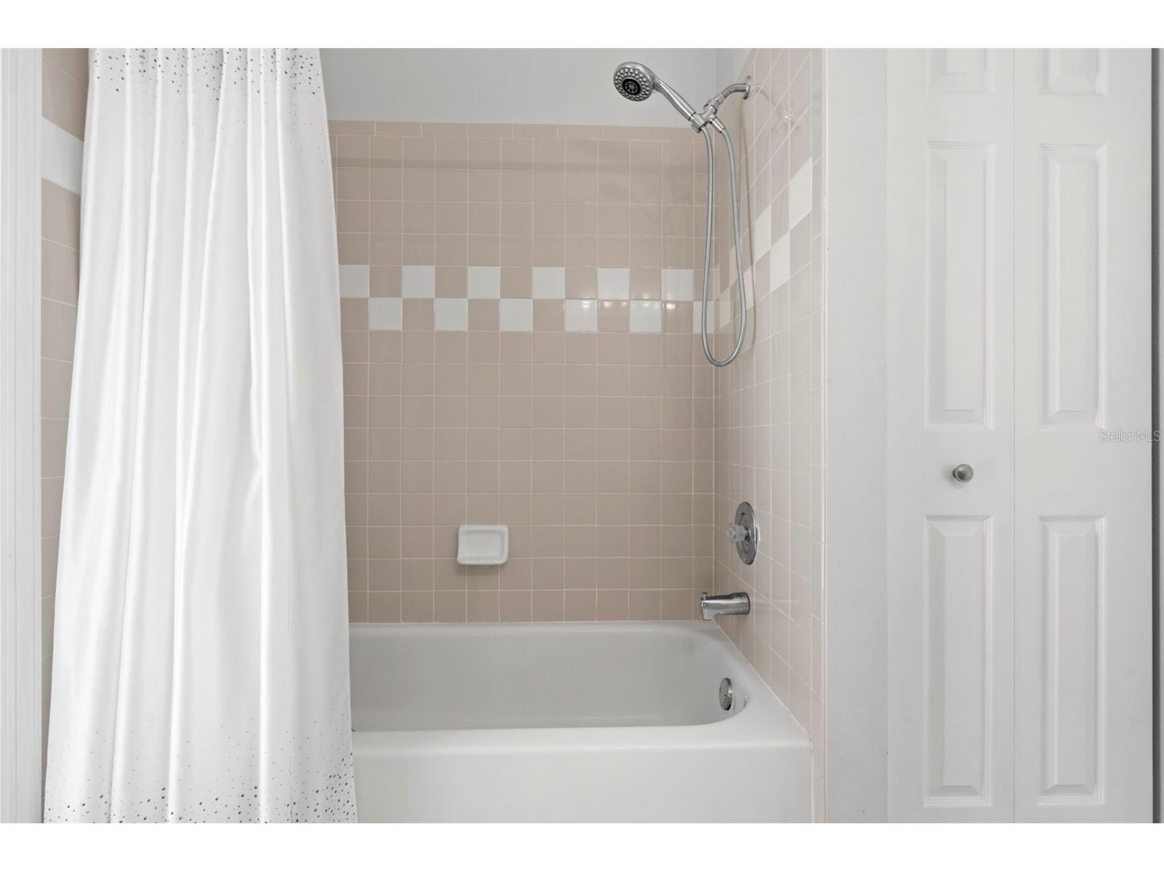 9001 69th Avenue E Palmetto FL 34221 A4696014 image25