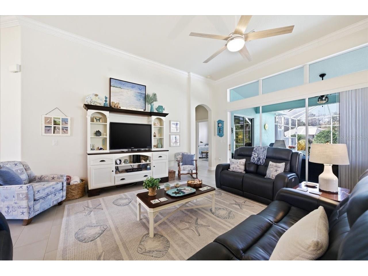 9001 Cypress Glen Court Weeki Wachee FL 34613 W7883461 image15