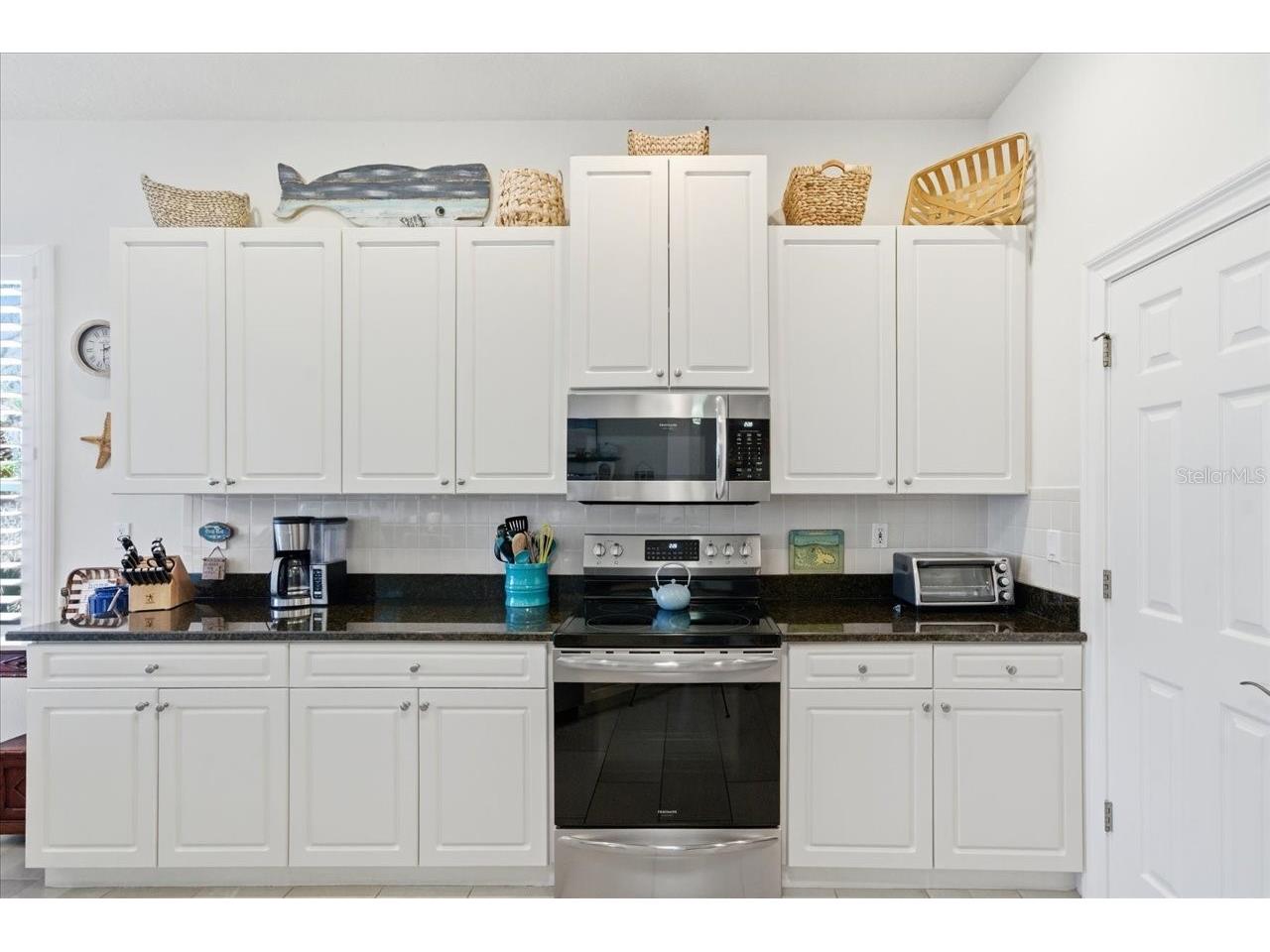 9001 Cypress Glen Court Weeki Wachee FL 34613 W7883461 image22