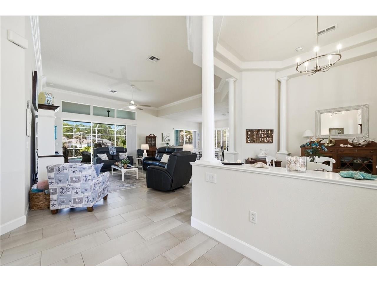 9001 Cypress Glen Court Weeki Wachee FL 34613 W7883461 image8