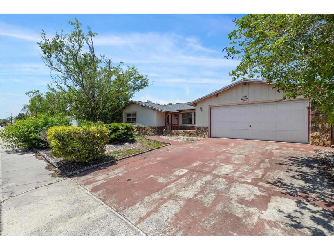 9001 Lido Lane Port Richey FL 34668 W7874838 image1