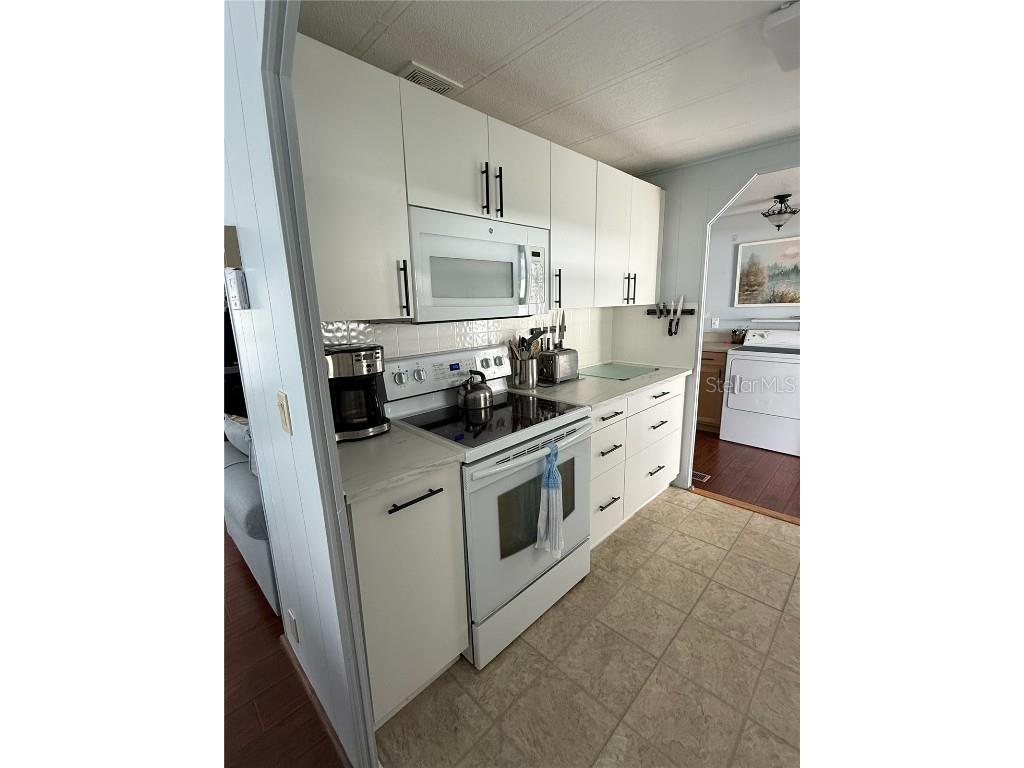 9003 30th Avenue E Palmetto FL 34221 C7509683 image57