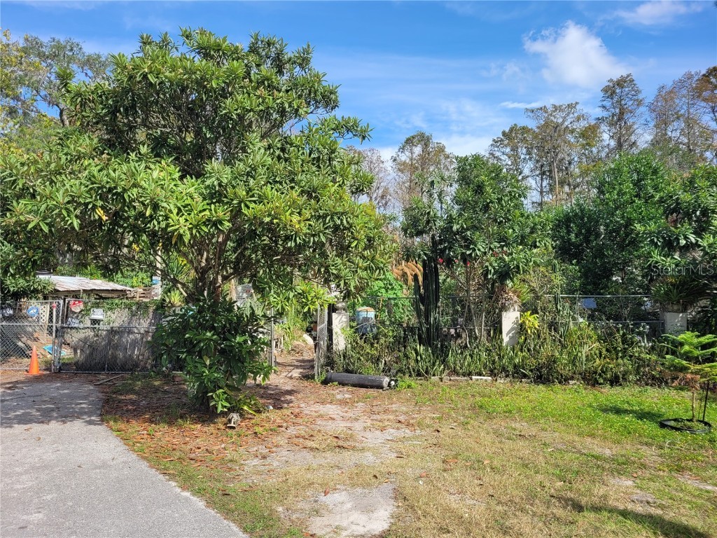 9003 Spare Drive New Port Richey FL 34654 - SPARE LAKE W7869928 image1
