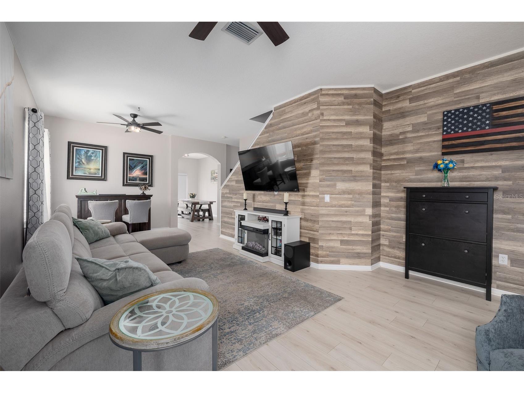9004 Grand Bayou Court Tampa FL 33635 TB8498829 image2